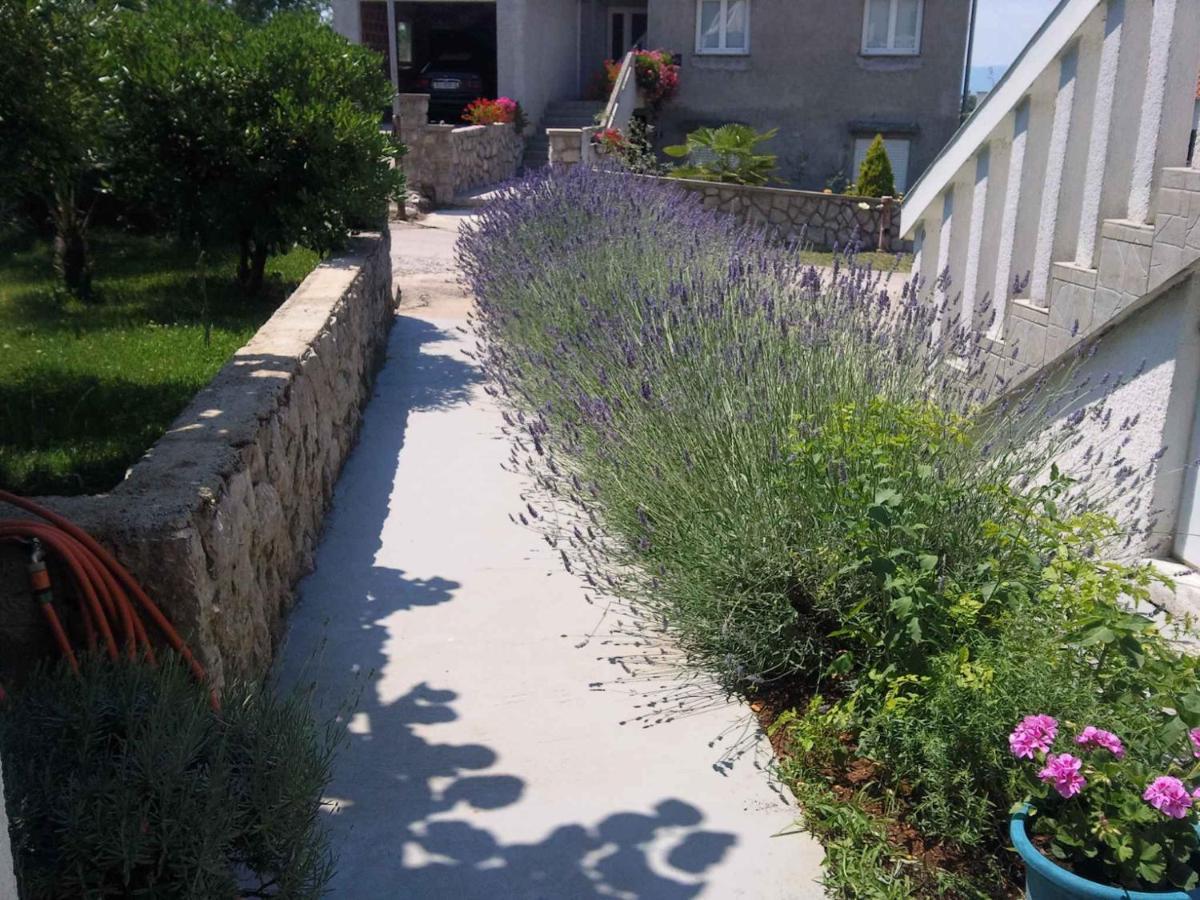 Apartments In Njivice/Insel Krk 34038 Dış mekan fotoğraf